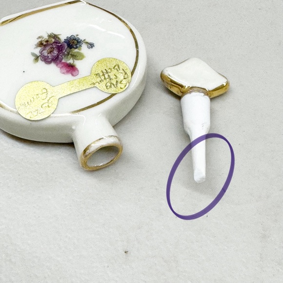 Vintage Germany Gold Tone Painted Porcelain Couple Empty Perfume Bottle - Picture 5 of 8